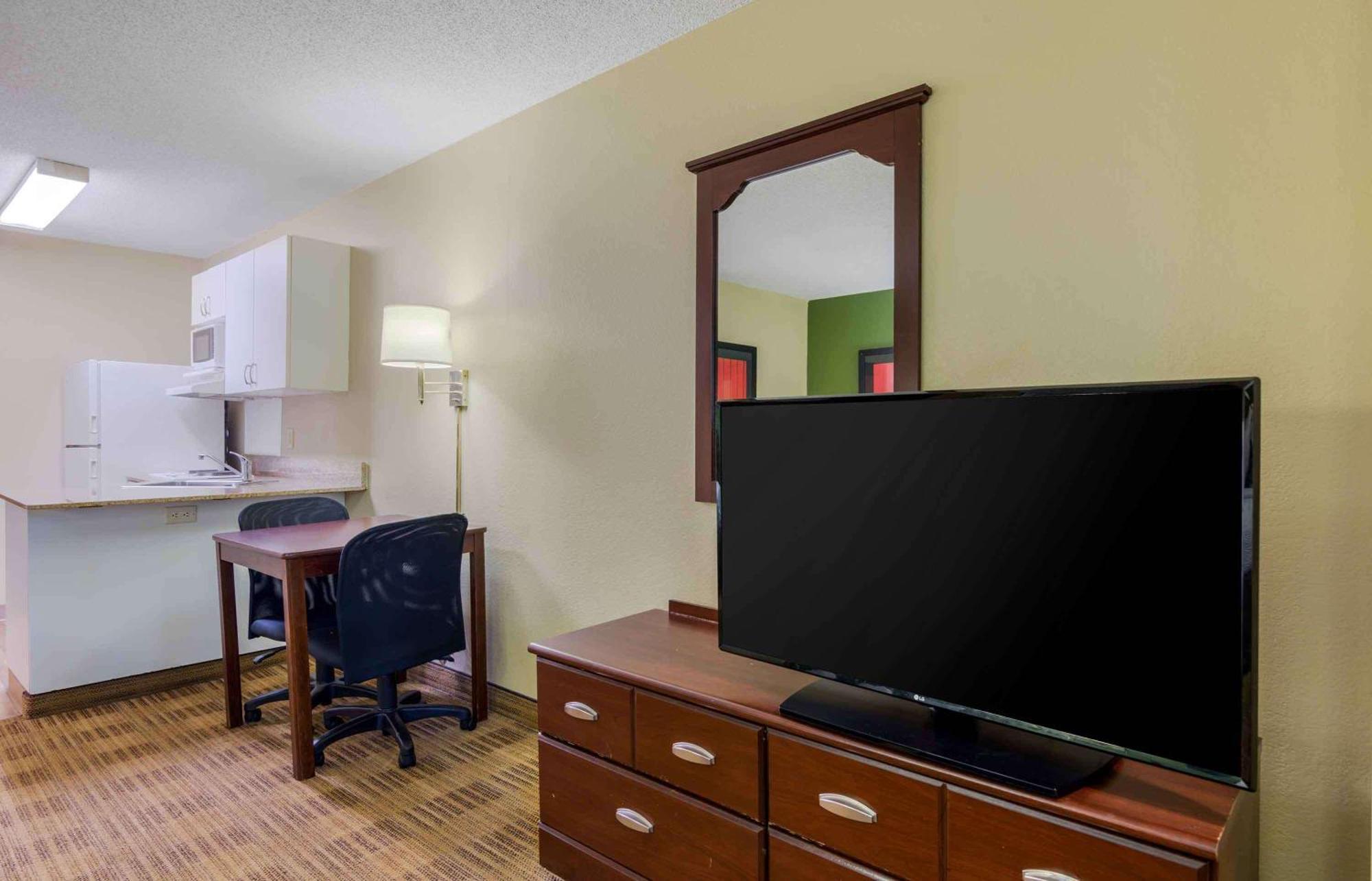 Extended Stay America Select Suites - Atlanta - Alpharetta - Rock Mill Rd Екстер'єр фото