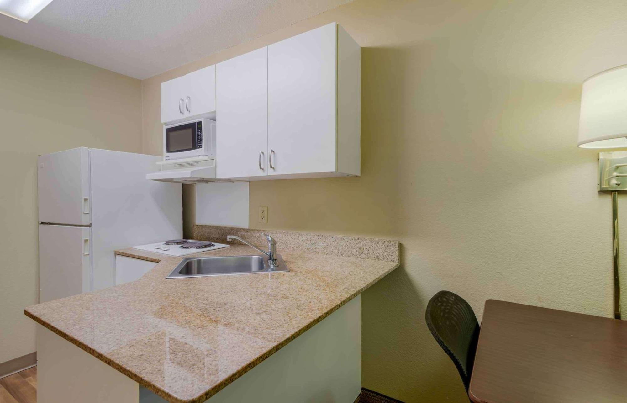 Extended Stay America Select Suites - Atlanta - Alpharetta - Rock Mill Rd Екстер'єр фото
