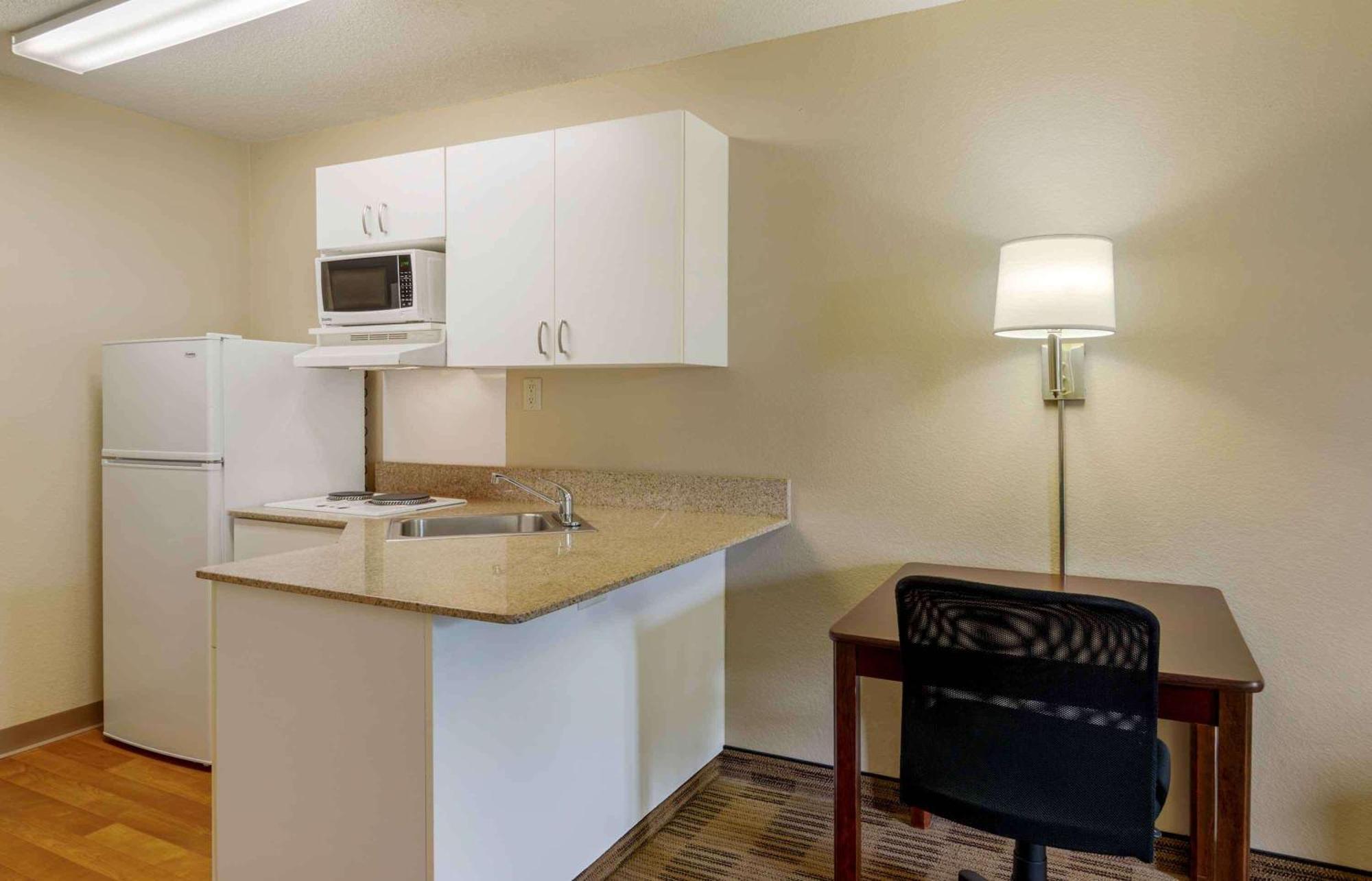 Extended Stay America Select Suites - Atlanta - Alpharetta - Rock Mill Rd Екстер'єр фото