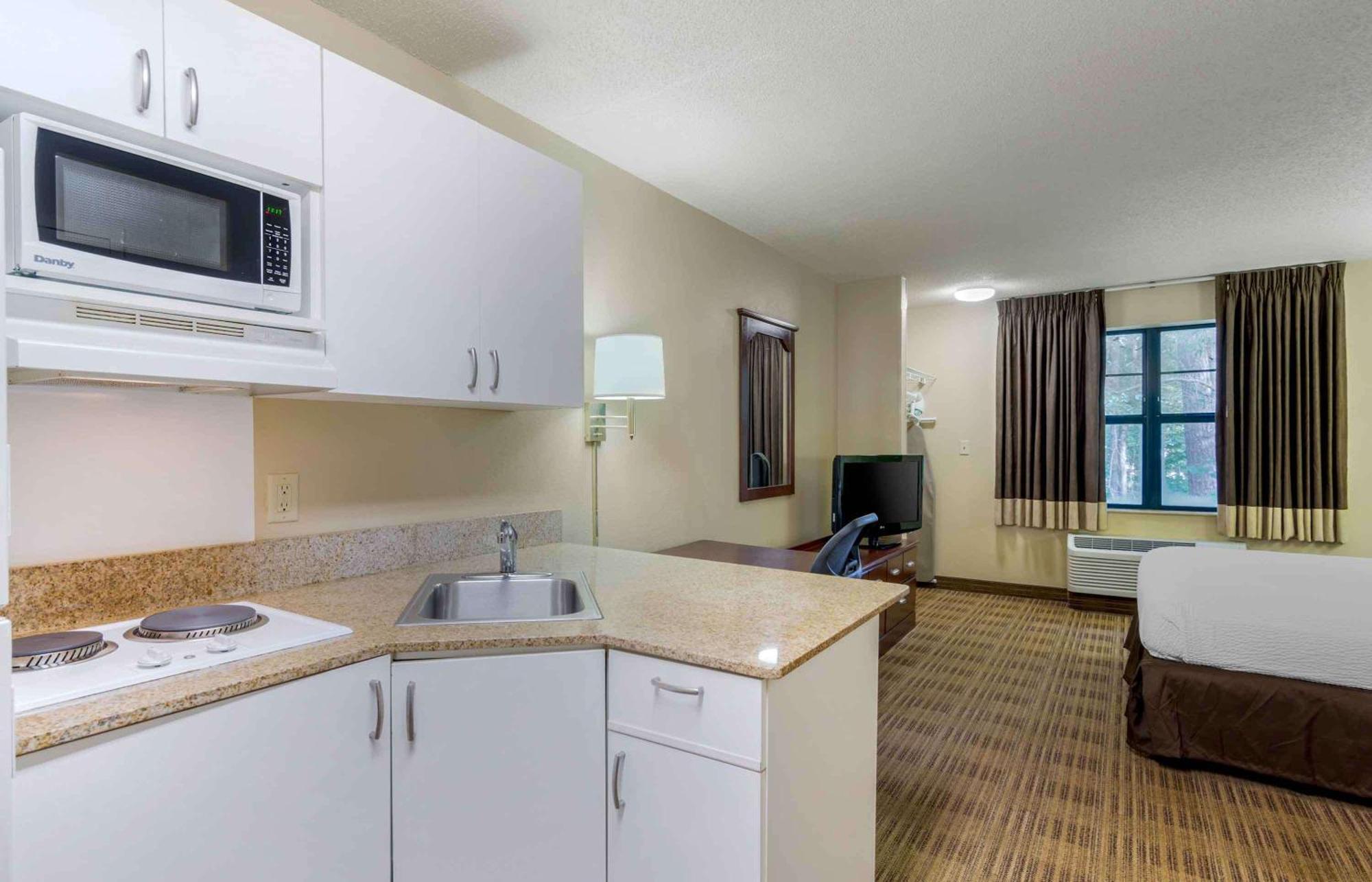 Extended Stay America Select Suites - Atlanta - Alpharetta - Rock Mill Rd Екстер'єр фото