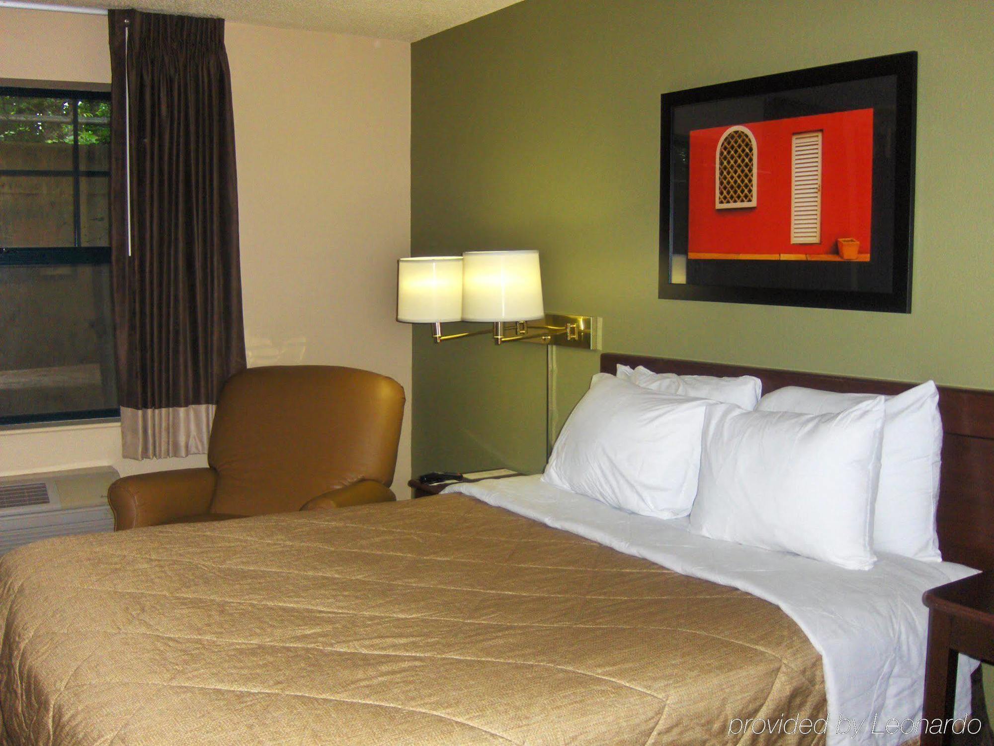 Extended Stay America Select Suites - Atlanta - Alpharetta - Rock Mill Rd Екстер'єр фото